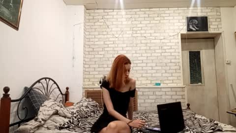 Ellie online show from 04/05/26, 11:51