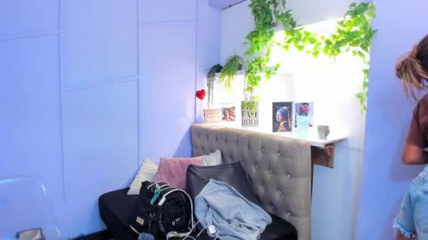 Georgina Coule online show from 04/09/26, 12:21
