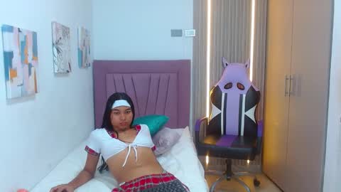 Snapshot of georgina_lulu chatting on 12/31/24, 01:36 georgina_lulu online show from 12/31/24, 01:36