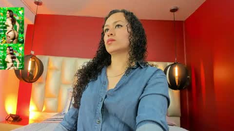 Snapshot of georginaa_ chatting on 05/12/26, 11:29 Georgina online show from 05/12/26, 11:29