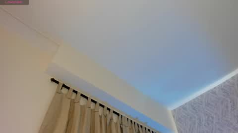 Kendal  online show from 04/06/26, 04:46