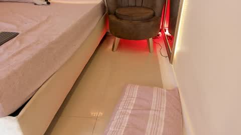    online show from 01/19/25, 01:22