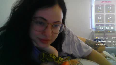 Snapshot of german_eva chatting on 02/04/25, 08:02 Eva online show from 02/04/25, 08:02