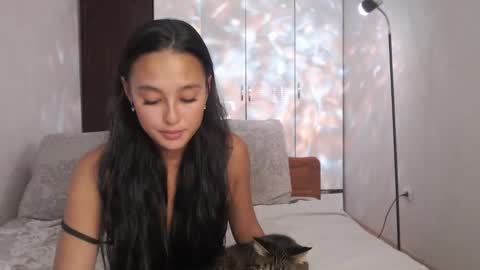 Snapshot of germiona_shine chatting on 09/15/25, 07:19 Germiona online show from 09/15/25, 07:19