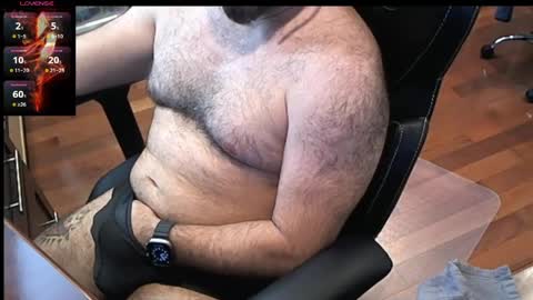 Snapshot of geronimo_431 chatting on 05/18/26, 12:55 Daddy Jokes online show from 05/18/26, 12:55