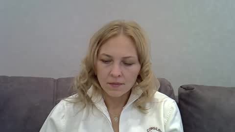 Snapshot of gessy_vellian8 chatting on 10/24/25, 06:21 gessy_vellian8 online show from 10/24/25, 06:21