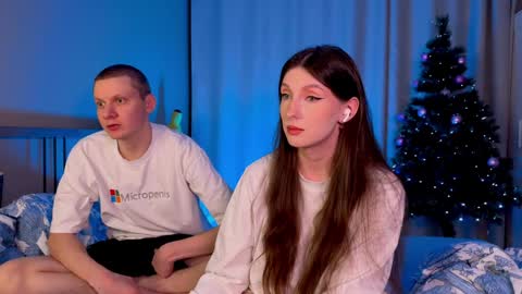 Snapshot of gethigh_ chatting on 12/26/24, 05:51 Liz and Mark online show from 12/26/24, 05:51