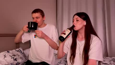 Snapshot of gethigh_ chatting on 02/25/25, 08:19 Liz and Mark online show from 02/25/25, 08:19