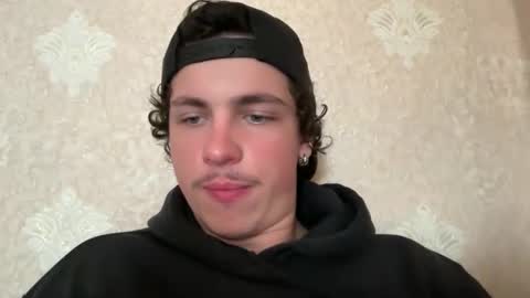 Snapshot of getssby chatting on 10/31/25, 08:48 Max online show from 10/31/25, 08:48