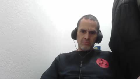 Snapshot of gezuz42069 chatting on 02/01/26, 11:42 gezuz42069 online show from 02/01/26, 11:42