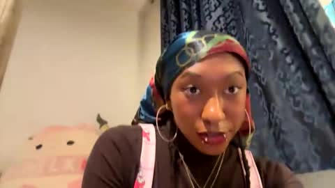 ghastgirlt_t online show from 10/17/25, 04:59