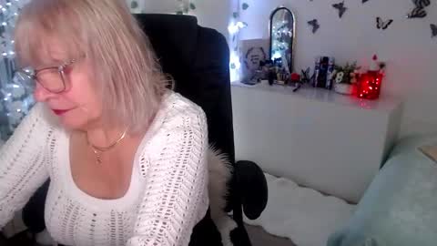 Ghertrudequeen online show from 12/17/25, 04:07