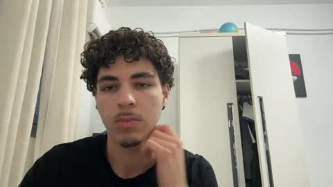 Snapshot of ghilassss chatting on 06/17/26, 01:45 ghilassss online show from 06/17/26, 01:45