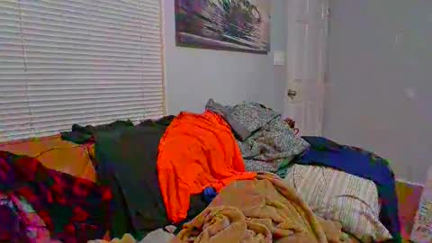 Snapshot of ghomps88 chatting on 12/19/25, 01:56 Gee online show from 12/19/25, 01:56