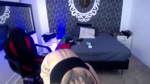 Your Girl  online show from 10/01/25, 07:31