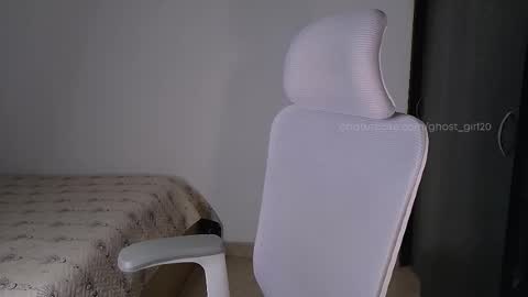 Im Jenn Next stream Monday - start -5 GMT online show from 12/18/25, 02:39