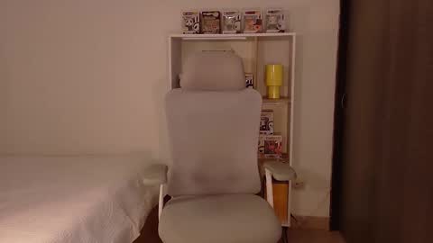 Im Jenn Next stream Monday - start -5 GMT online show from 02/19/26, 09:00