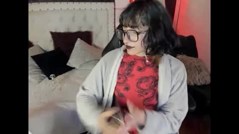 Snapshot of ghosty_doll chatting on 02/04/25, 04:29 Allison online show from 02/04/25, 04:29