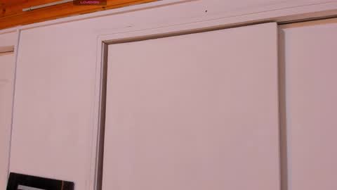 Allison  online show from 12/14/25, 01:05