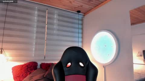 Allison  online show from 03/31/26, 01:00