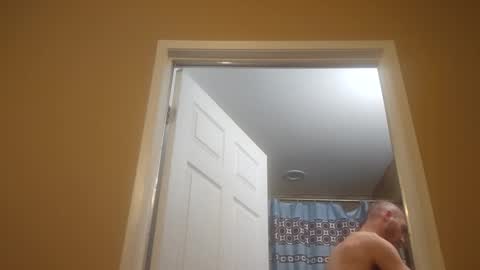 ghuntz22 online show from 09/23/25, 04:26
