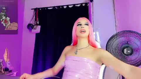 Snapshot of gia21xxx chatting on 06/08/26, 01:28 Gia Ferrara online show from 06/08/26, 01:28