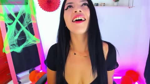 giaaaa   online show from 10/11/25, 11:25