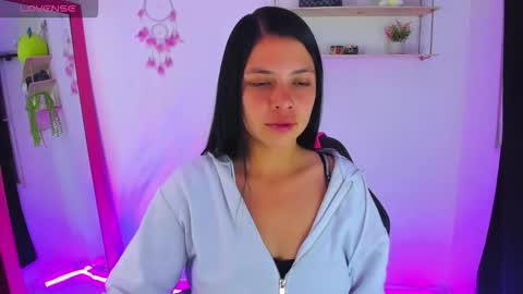 giaaaa   online show from 01/05/26, 11:41