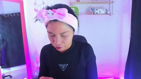 giaaaa   online show from 02/02/26, 11:47