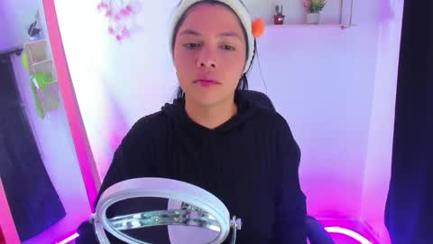 giaaaa   online show from 03/22/26, 11:19