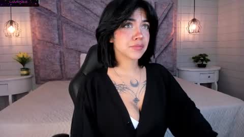 Gia online show from 06/19/26, 02:10