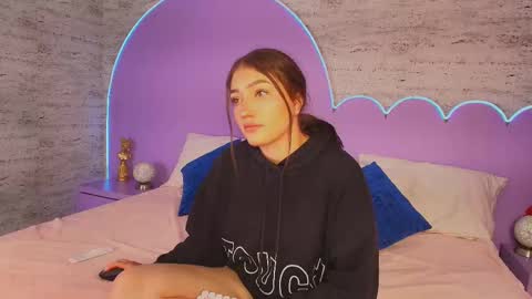 Gia online show from 03/12/26, 07:31