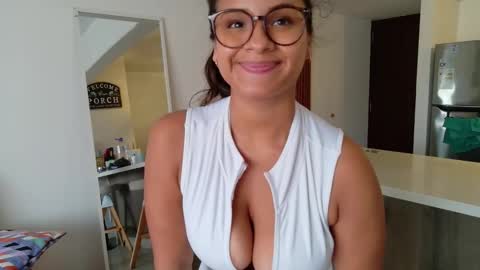 Gianella  online show from 04/15/26, 08:31