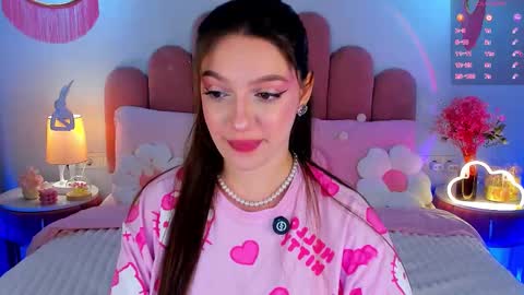 Gia online show from 09/19/25, 12:17