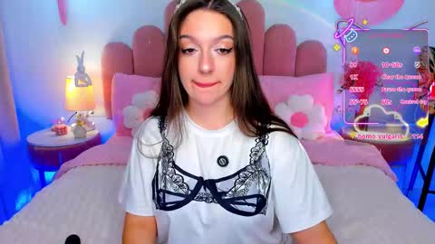 Gia online show from 11/07/25, 01:44