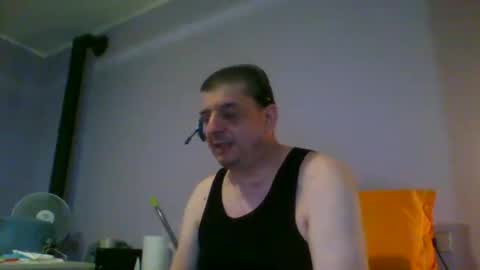 Snapshot of giaco1982 chatting on 08/05/26, 06:05 samuel online show from 08/05/26, 06:05