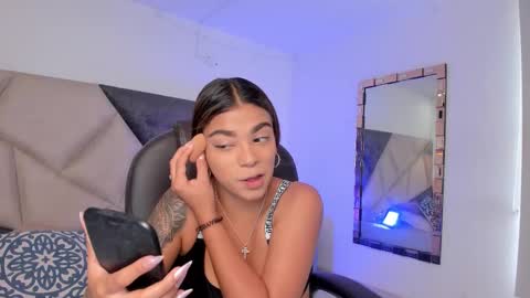 Gia  online show from 03/25/26, 05:52