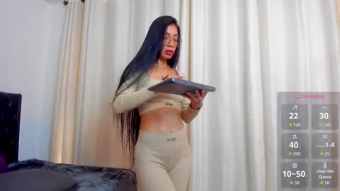 Snapshot of giana_gill chatting on 04/30/26, 05:08 Giana online show from 04/30/26, 05:08