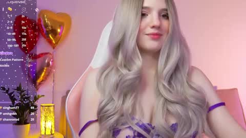 Roxy online show from 02/16/25, 12:19