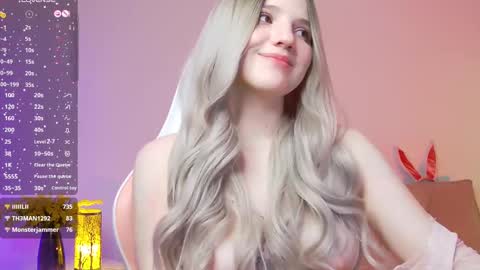 Roxy online show from 02/21/25, 03:23