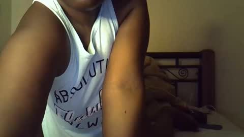 Giannah online show from 10/14/25, 08:31