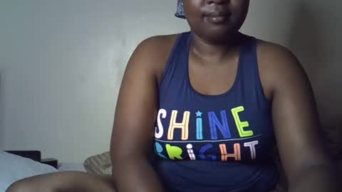 Giannah online show from 11/13/25, 03:38