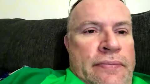 Snapshot of giddyup2222222 chatting on 02/12/26, 02:28 giddyup2222222 online show from 02/12/26, 02:28