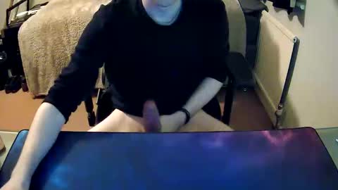 Snapshot of giftexx chatting on 01/05/25, 10:50 giftexx online show from 01/05/25, 10:50