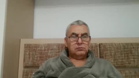 gigi1970 online show from 10/06/25, 06:44