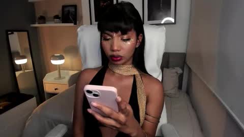 GIGI online show from 10/28/25, 05:11