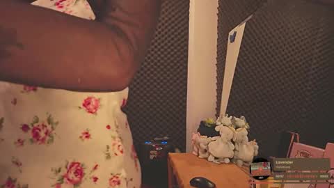 Gigi independet model P online show from 10/07/25, 08:39