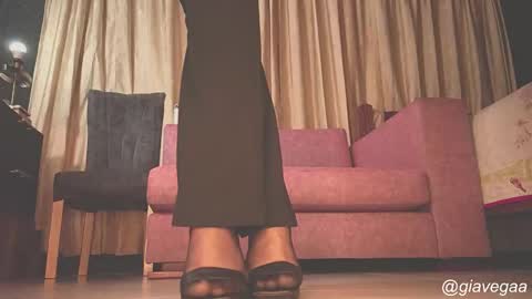 Gigi independet model P online show from 12/03/25, 09:57