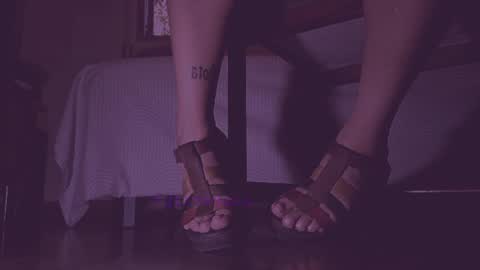 Gigi independet model P online show from 06/15/26, 08:49