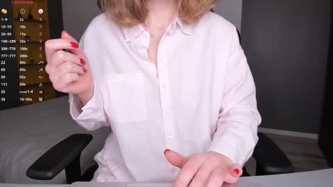 gigihadd online show from 02/27/26, 07:03